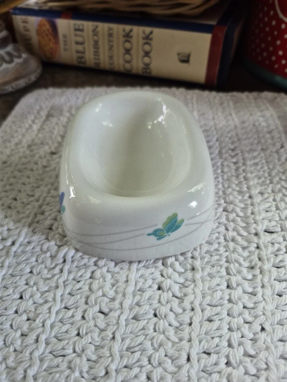 🌿5/$25 Vintage Avon Butterflies Soap Dish